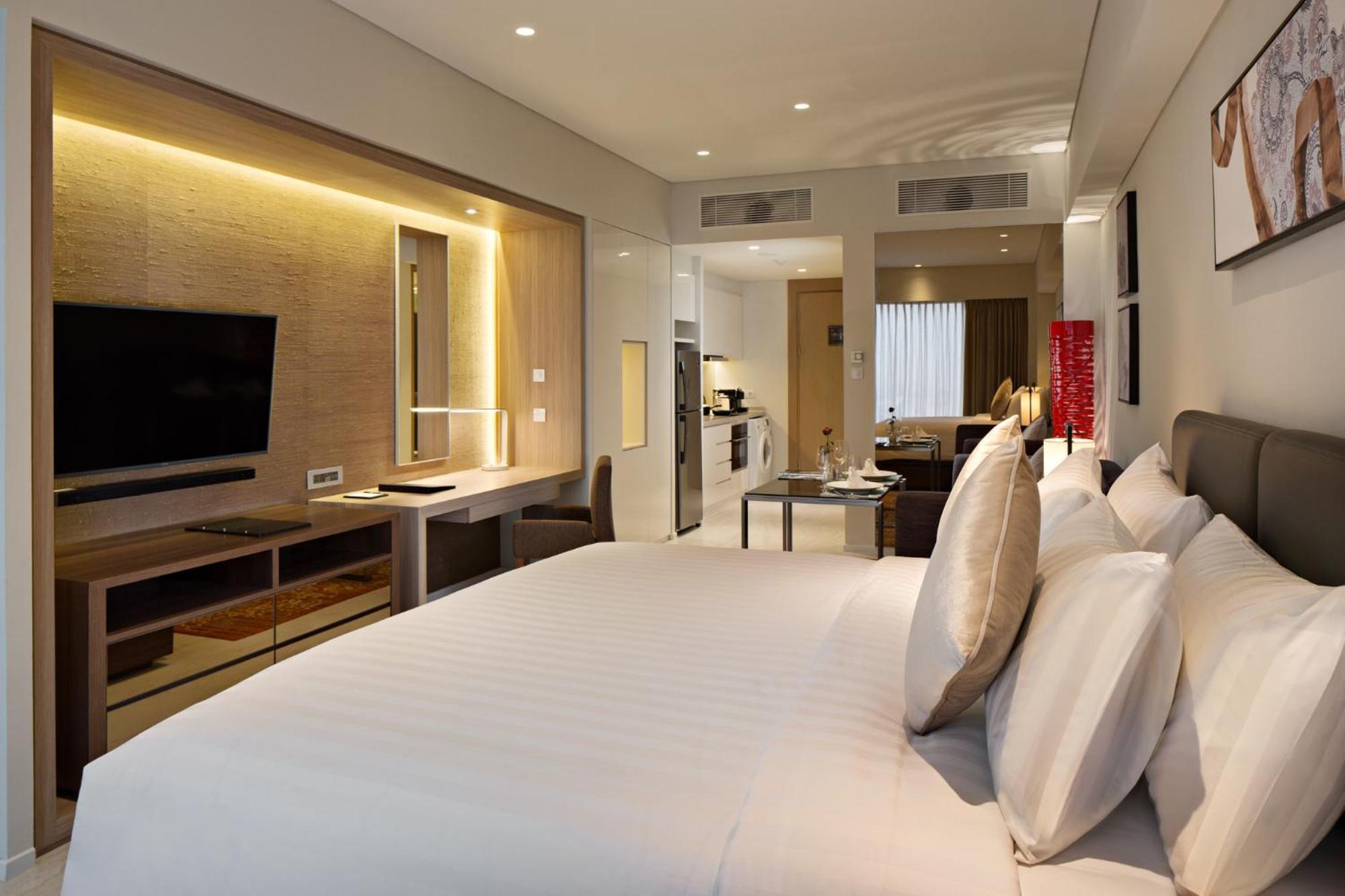 Oakwood Hotel & Residence Surabaya Esterno foto